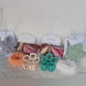 Hair bundle 1- Multicolor Hair Clips & Scrunchies